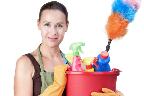 Curtain cleaning service for a home in Earlscourt